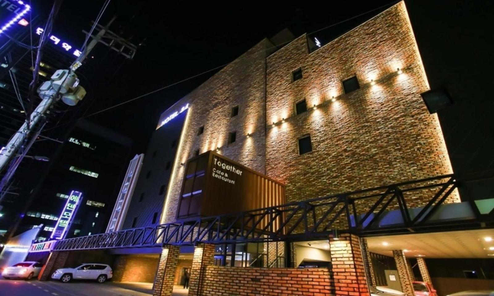 Jamsil 2.4 Hotel Сеул Екстер'єр фото